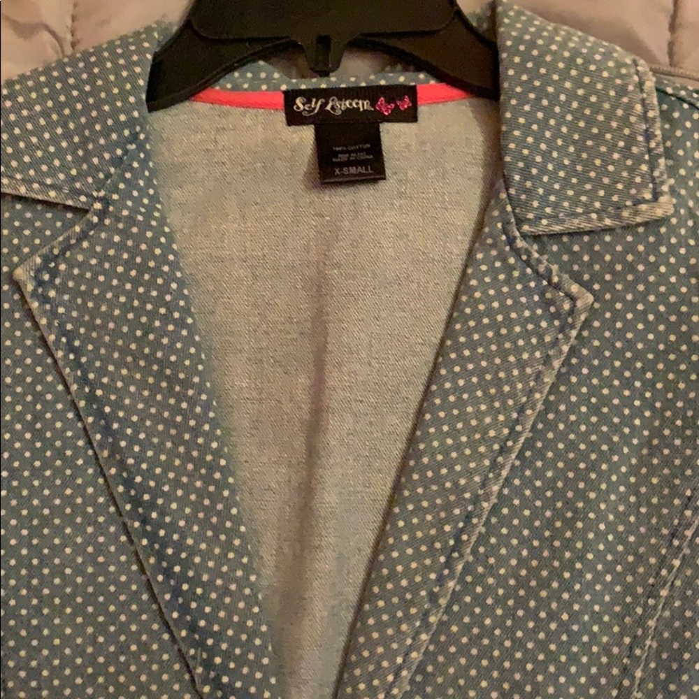 Blazer - Picture 2 of 5